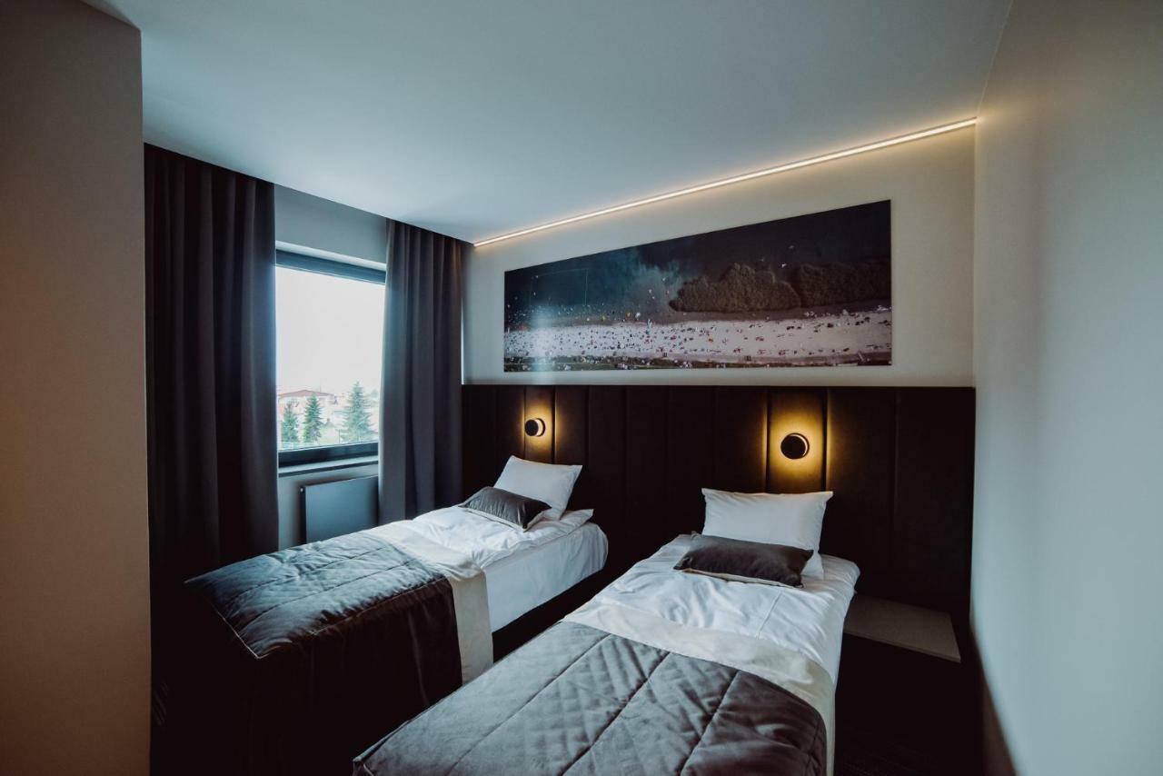 Hotel Evva Tarnobrzeg Esterno foto